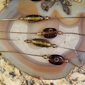 Wire wrapped amber & green bead necklace GUC